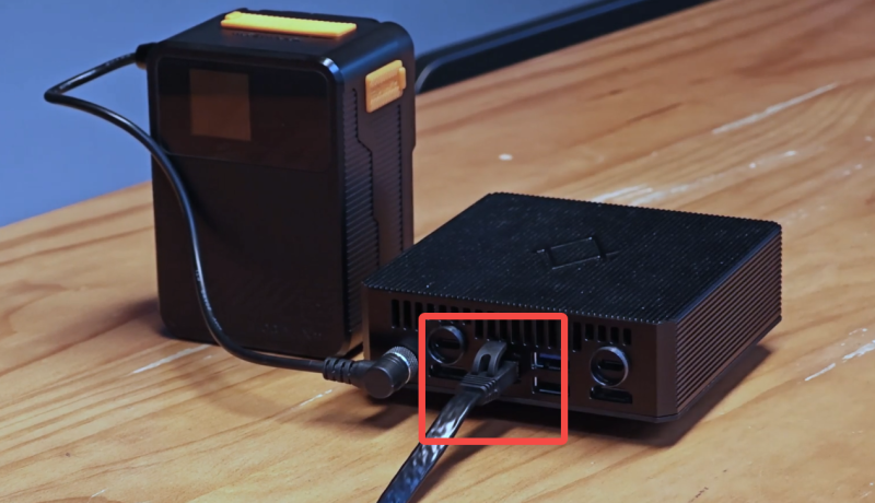 File:SmartUnit connect cable.png